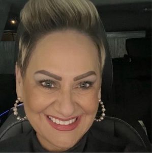 Meet your Posher, Robin